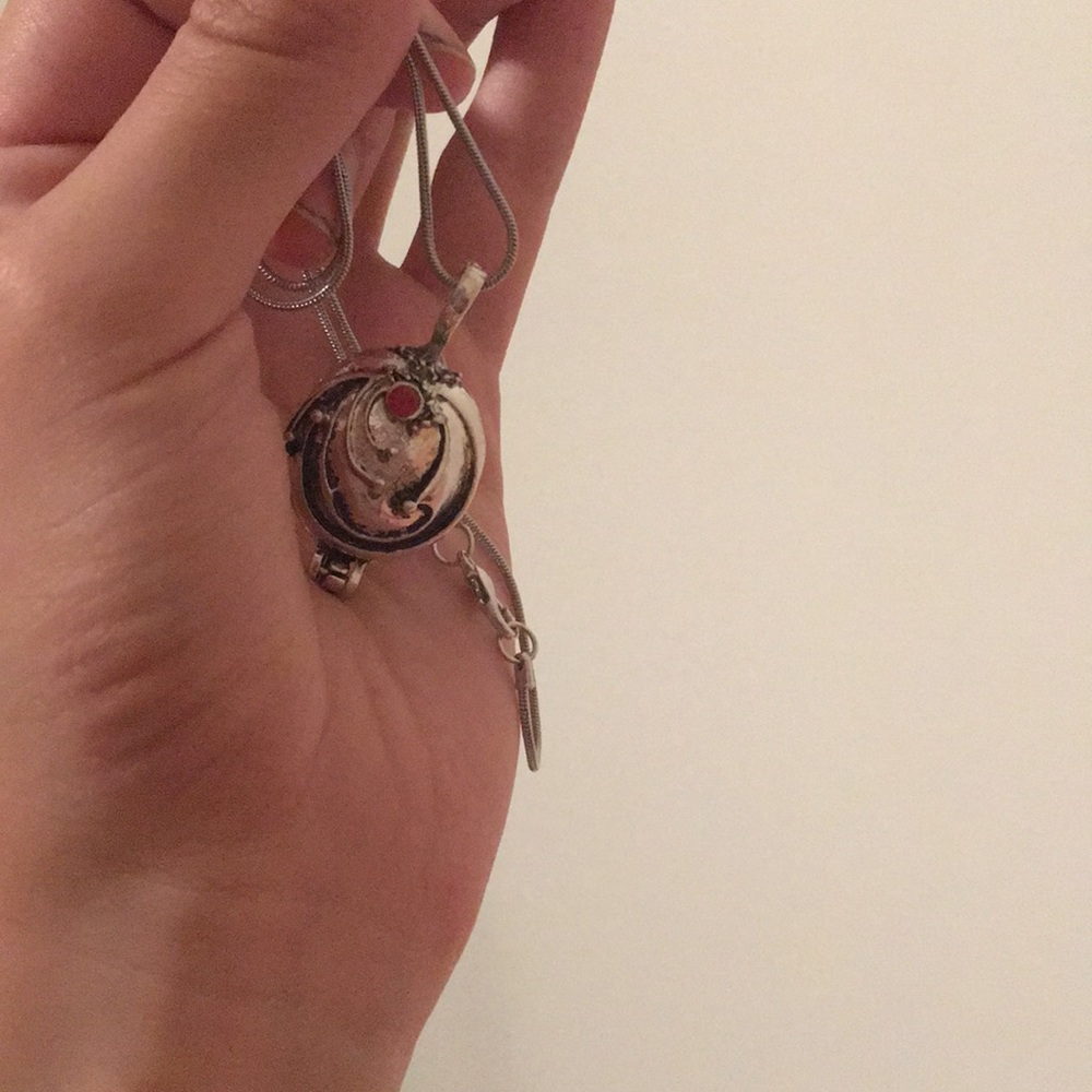 3/$15 Silver Locket(?) Necklace